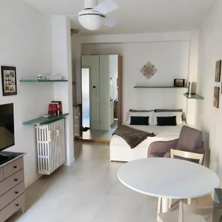Apartment Misurata - *